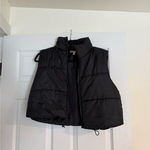 Cropped Puffer Vest